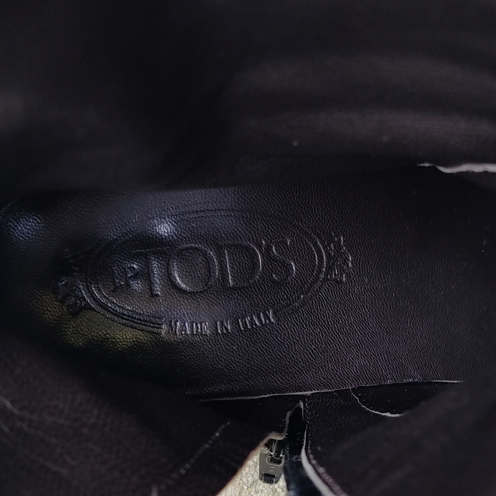 TOD'S Suede Boots - Picture 5 of 7